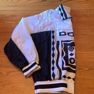 Jacket, ladies tribal print black and white Sz med